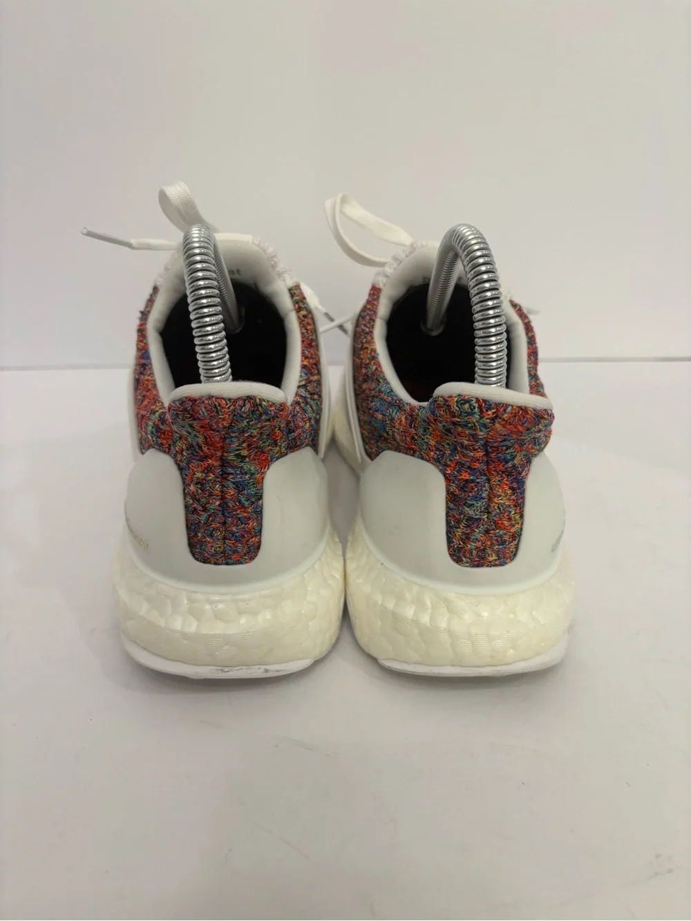 adidas ultraboost size 6.5 - Picture 4 of 9
